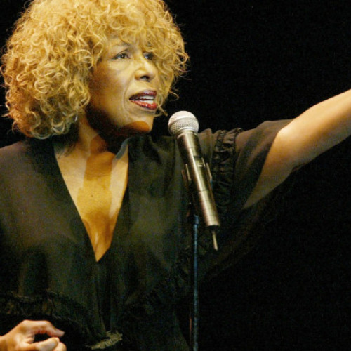 Moartea artistei R&B Roberta Flack la 88 de ani