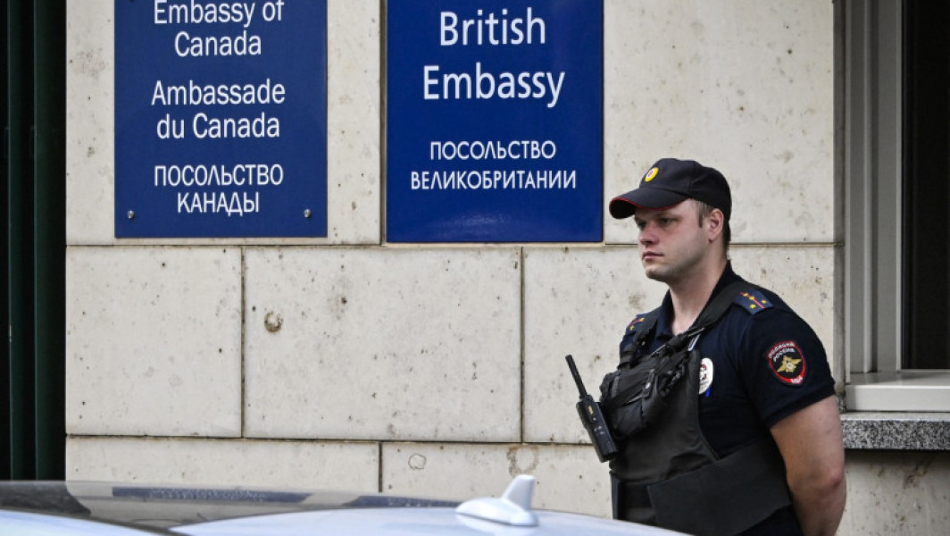FSB expulzează doi diplomați britanici pentru spionaj