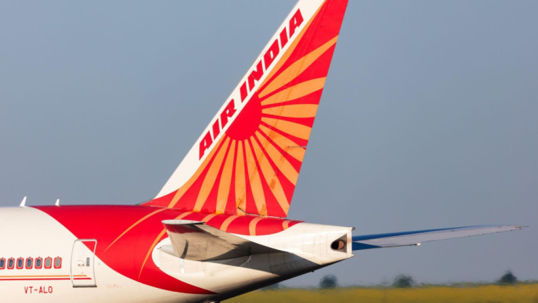 O nouă criză lovește compania aeriană Air India, după prăbușirea unei aeronave în Ahmedabad, care a soldat moartea a 242 de persoane. De această dată, un zbor de pe ruta Phuket - New Delhi a fost întors de urgență din cauza unei amenințări cu bombă.