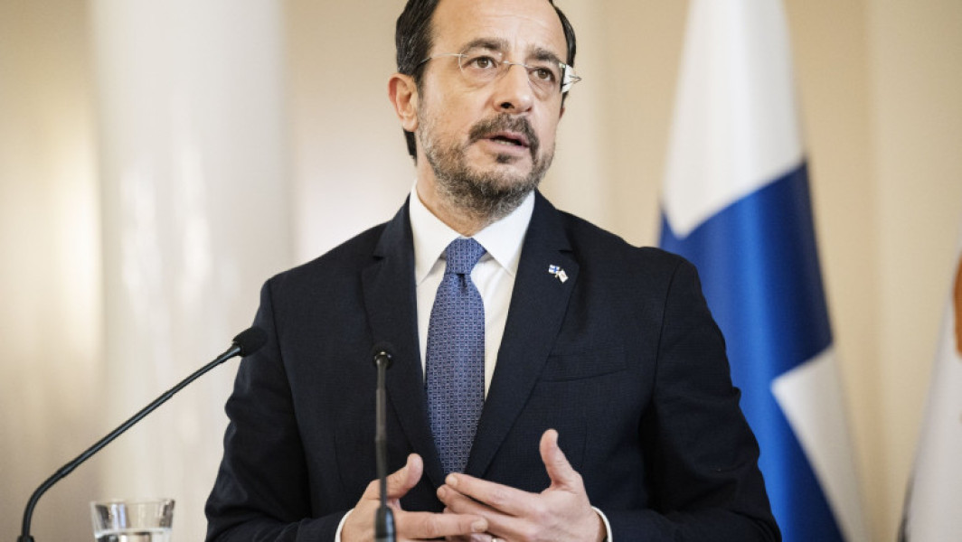 Iranul a cerut Ciprului să transmită "unele mesaje" Israelului, a declarat duminică președintele Nikos Christodoulides, într-un context în care insula din estul Mediteranei a făcut apel la retenție. Potrivit Reuters, Christodoulides a discutat cu premierul israelian Benjamin Netanyahu și cu liderii Egiptului, Emiratelor Arabe Unite și Greciei, într-un efort de a gestiona criza din Orientul Mijlociu.
