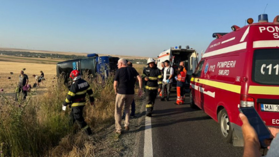Plan Roşu de Intervenţie în Constanța, activat după ce un autocar s-a răsturnat. În accident a fost implicat și un autoturism