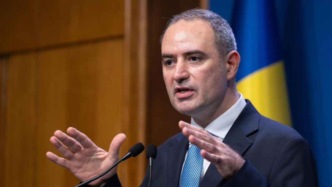 Direcția generală antifraudă fiscală anchetează firme implicate în comercializarea panourilor fotovoltaice
