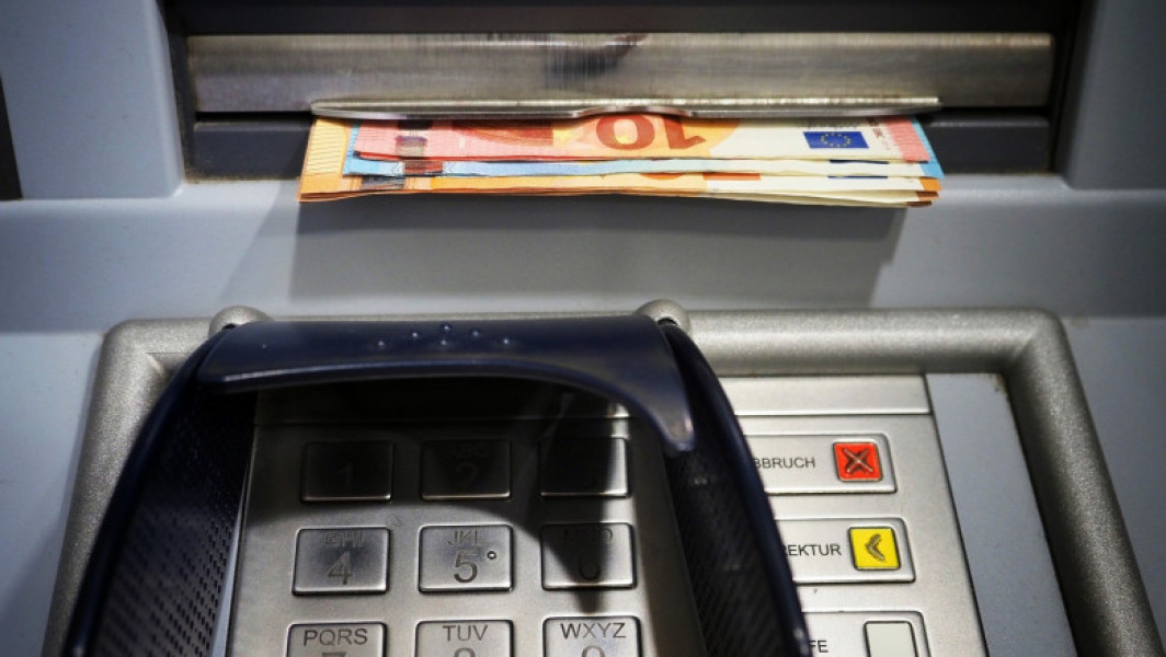 Procesul de preluare a First Bank de către Intesa Sanpaolo România se apropie de final