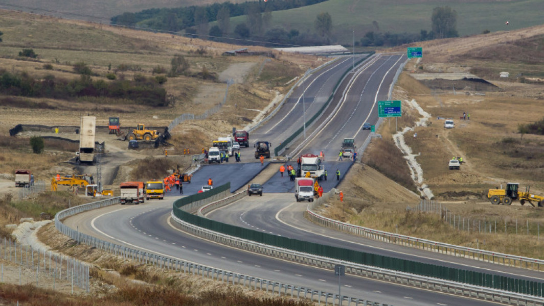 Lipsa banilor blochează proiectele de infrastructură pe A7 și în șantierele de la malul mării
